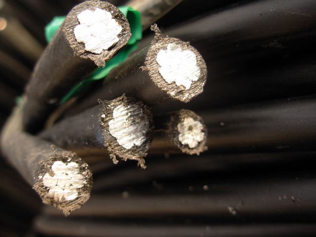 Cable BT 3x70 54,6 1x16 mm2 neutre porteur